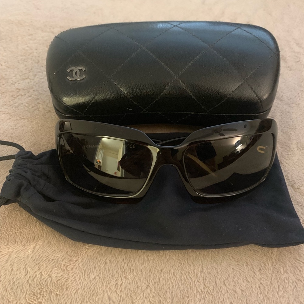 Authentic Chanel MOP CC Logo Brown Sunglasses